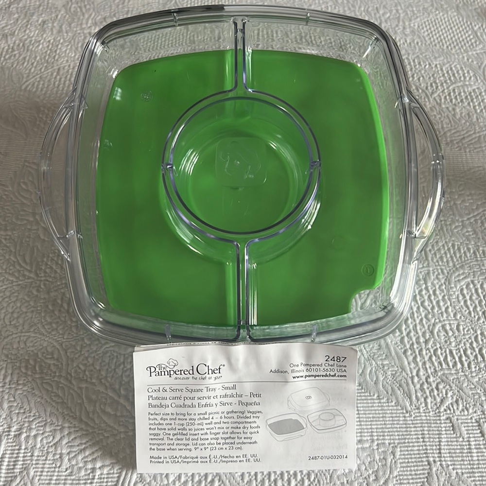 Pampered Chef Sectional Server.  New